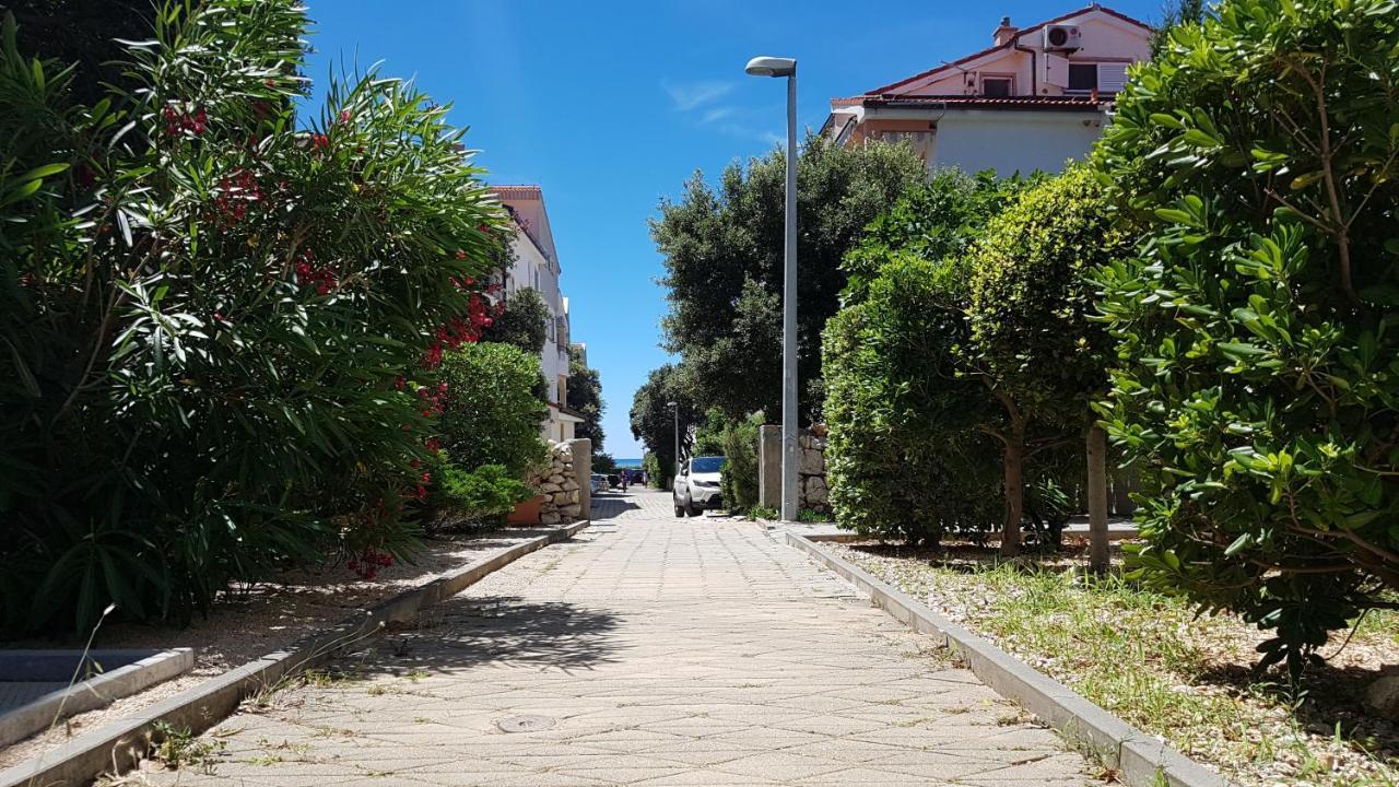 Green Paradise Apartment Novalja Dış mekan fotoğraf