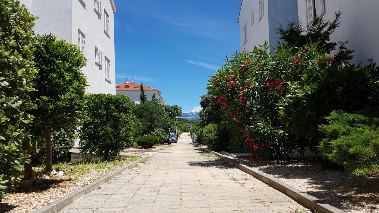 Green Paradise Apartment Novalja Dış mekan fotoğraf